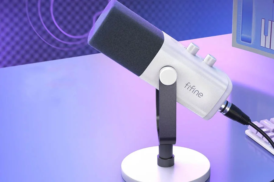 Dynamic Microphone for Recording